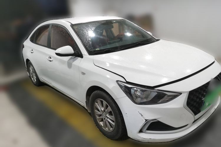 Used Hyundai Celesta 2020 1.6L Automatic GL Enjoyable Edition Front Right 45 Deg