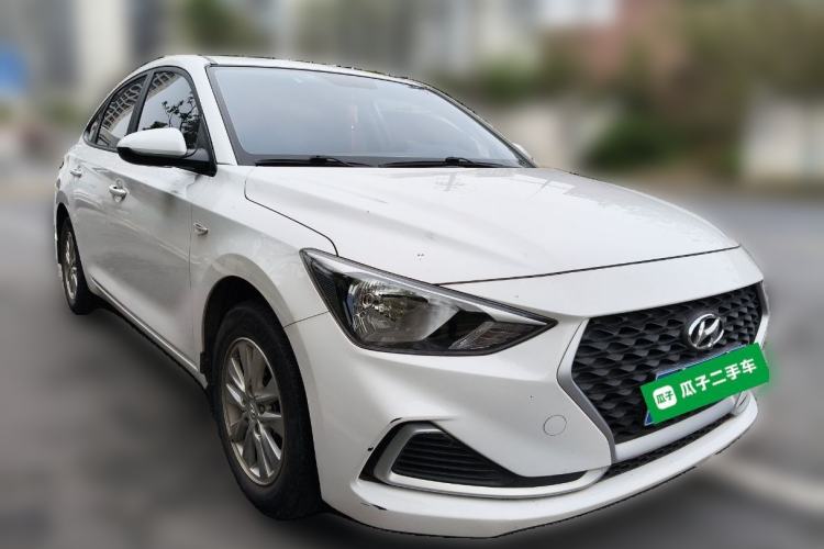 Used Hyundai Celesta 2020 1.6L Automatic GL Enjoyable Edition Front Right 45 Deg