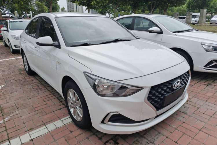 Used Hyundai Celesta 2020 1.6L Automatic GL Enjoyable Edition Front Right 45 Deg