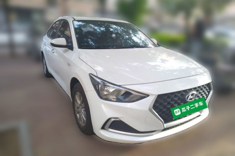 Used Hyundai Celesta 2020 1.6L Automatic GL Enjoyable Edition Front Right 45 Deg