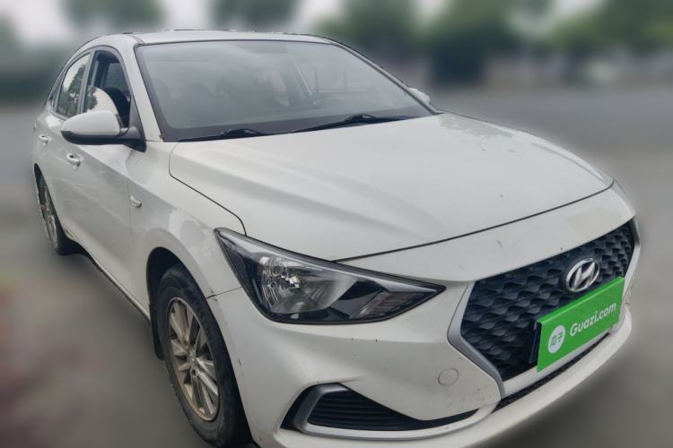 Used Hyundai Celesta 2020 1.6L Automatic GL Enjoyable Edition Front Right 45 Deg
