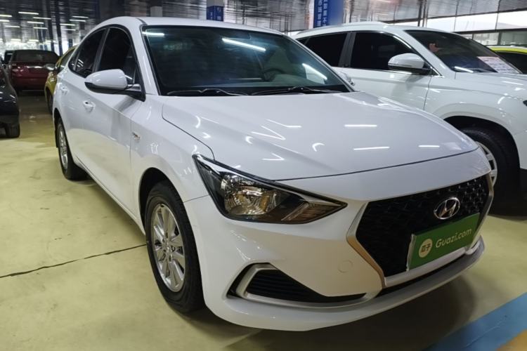 Used Hyundai Celesta 2020 1.6L Automatic GL Enjoyable Edition Front Right 45 Deg
