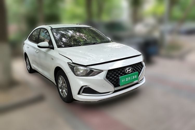 Used Hyundai Celesta 2020 1.6L Automatic GL Enjoyable Edition Front Right 45 Deg