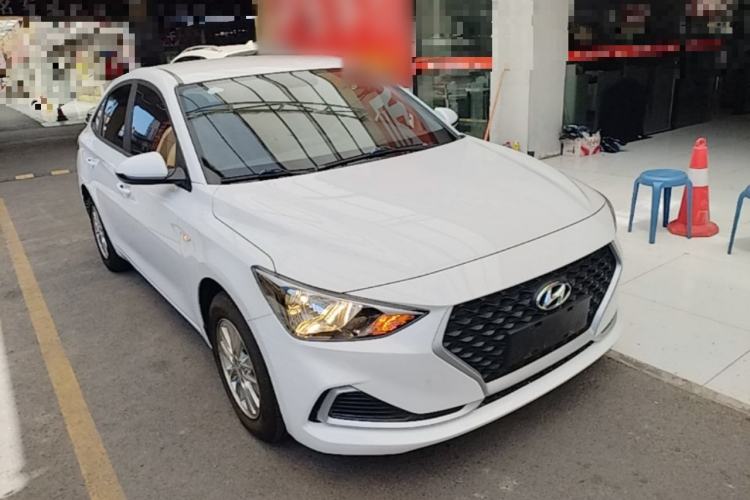 Used Hyundai Celesta 2020 1.6L Automatic GL Enjoyable Edition Front Right 45 Deg