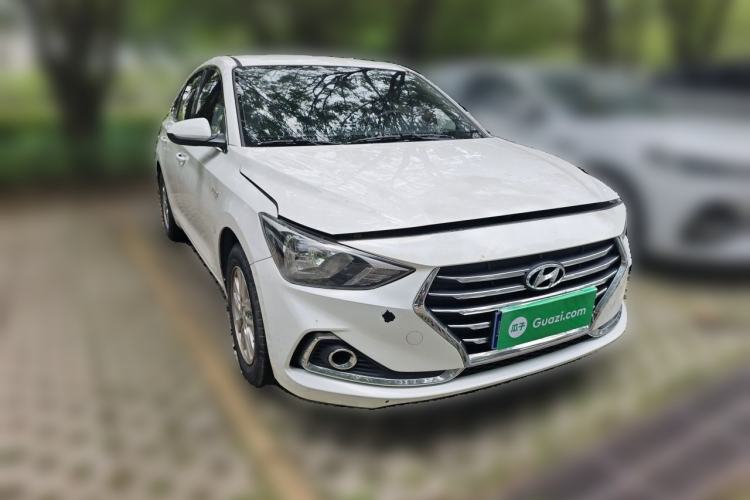 Used Hyundai Celesta 2020 1.6L Automatic GL Enjoyable Edition Front Right 45 Deg