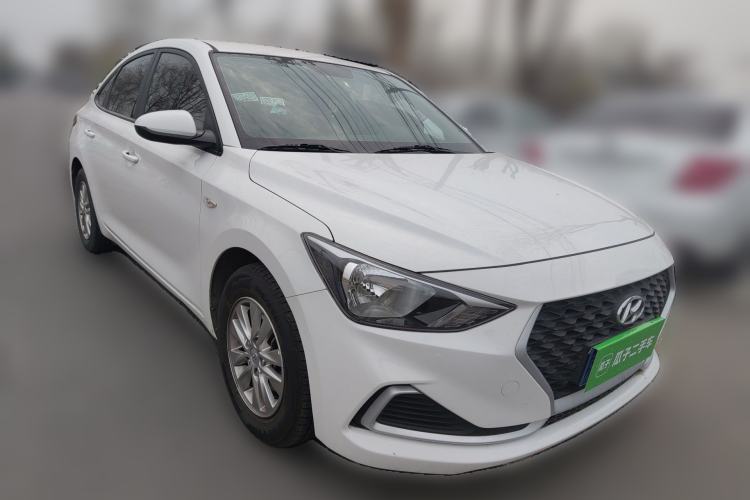 Used Hyundai Celesta 2020 1.6L Automatic GL Enjoyable Edition Front Right 45 Deg