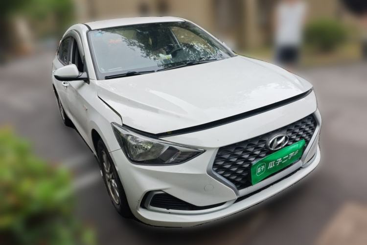 Used Hyundai Celesta 2020 1.6L Automatic GL Enjoyable Edition Front Right 45 Deg