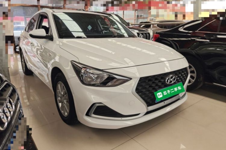 Used Hyundai Celesta 2020 1.6L Automatic GL Enjoyable Edition Front Right 45 Deg