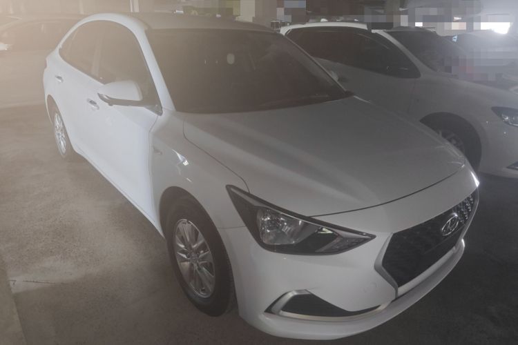 Used Hyundai Celesta 2020 1.6L Automatic GL Enjoyable Edition Front Right 45 Deg
