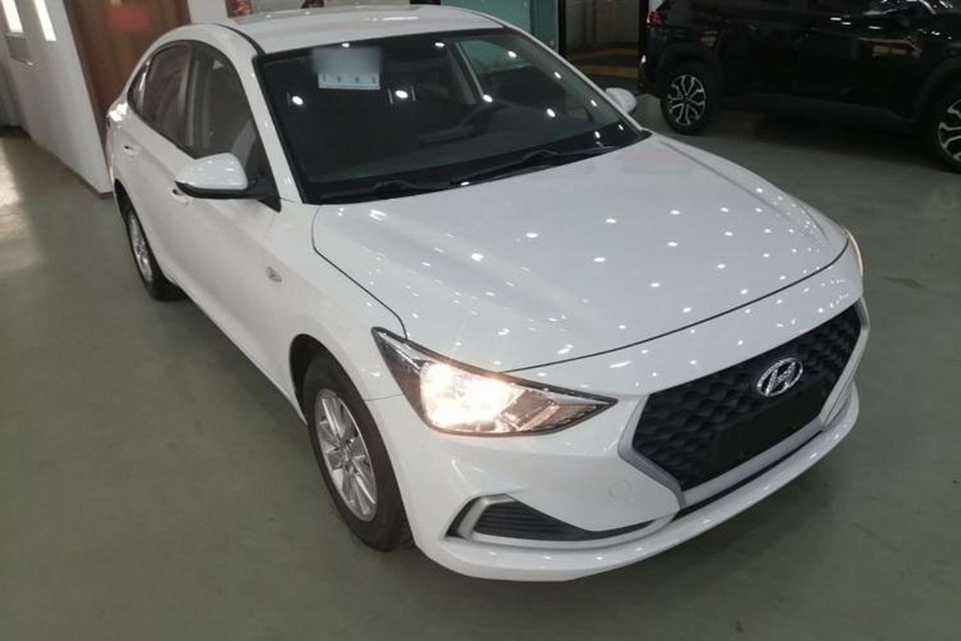 Used Hyundai Celesta 2020 1.6L Automatic GL Enjoyable Edition Front Right 45 Deg