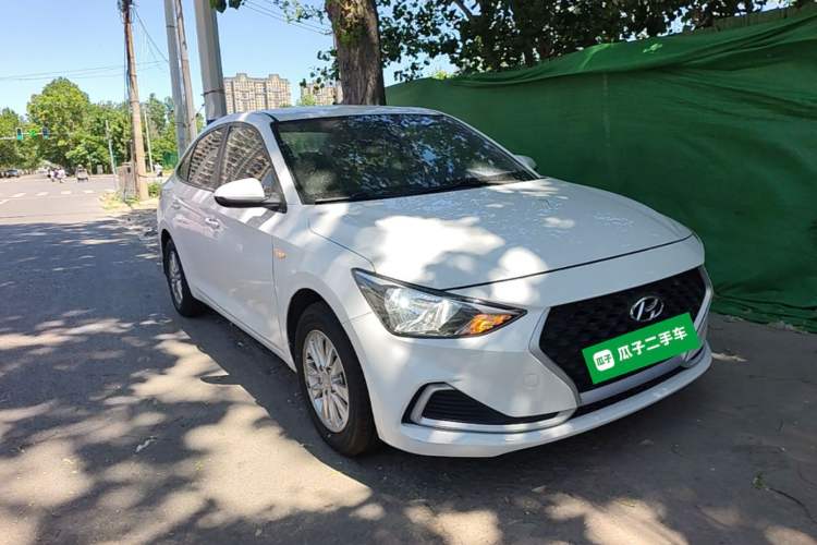 Used Hyundai Celesta 2020 1.6L Automatic GL Enjoyable Edition Front Right 45 Deg