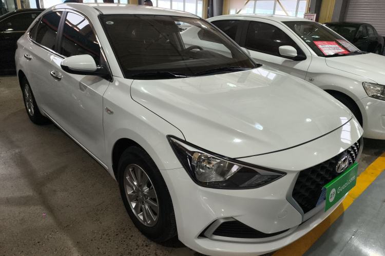 Used Hyundai Celesta 2020 1.6L Automatic GL Enjoyable Edition Front Right 45 Deg