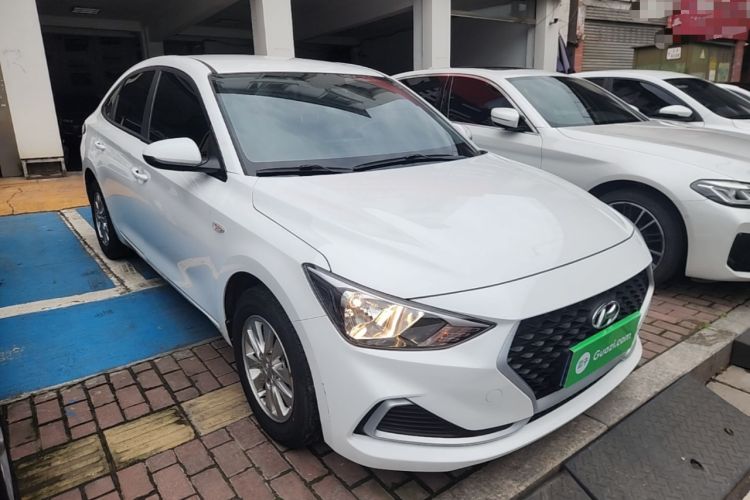 Used Hyundai Celesta 2020 1.6L Automatic GL Enjoyable Edition Front Right 45 Deg