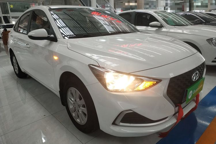 Used Hyundai Celesta 2020 1.6L Automatic GL Enjoyable Edition Front Right 45 Deg