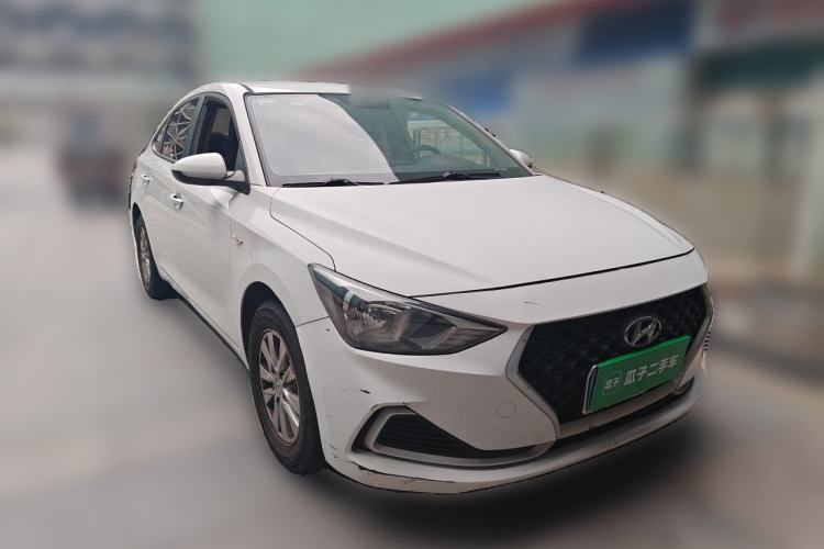 Used Hyundai Celesta 2020 1.6L Automatic GL Enjoyable Edition Front Right 45 Deg