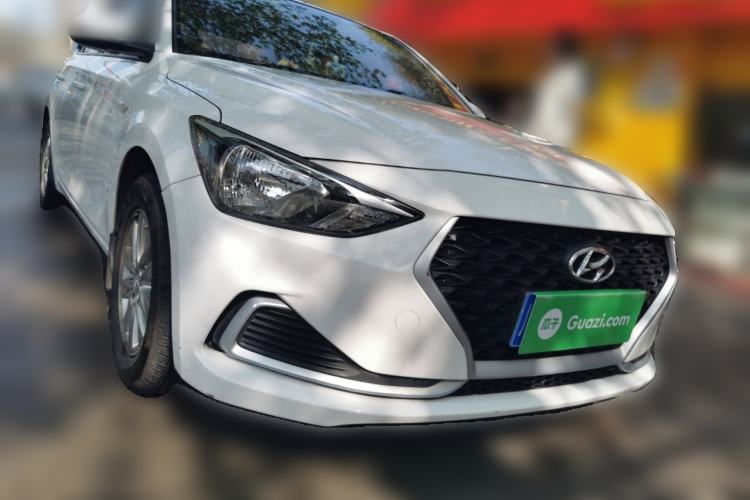 Used Hyundai Celesta 2020 1.6L Automatic GL Enjoyable Edition Front Right 45 Deg