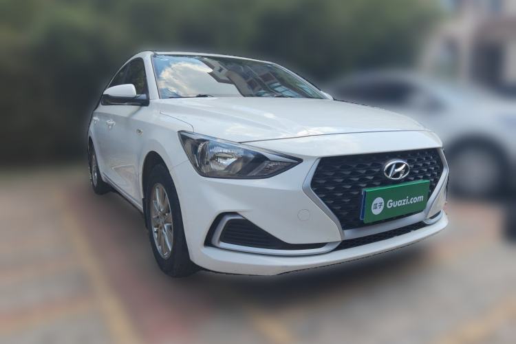 Used Hyundai Celesta 2020 1.6L Automatic GL Enjoyable Edition Front Right 45 Deg