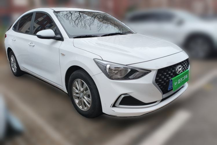 Used Hyundai Celesta 2020 1.6L Automatic GL Enjoyable Edition Front Right 45 Deg
