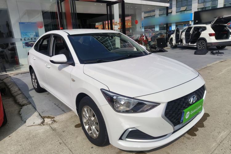 Used Hyundai Celesta 2020 1.6L Automatic GL Enjoyable Edition Front Right 45 Deg