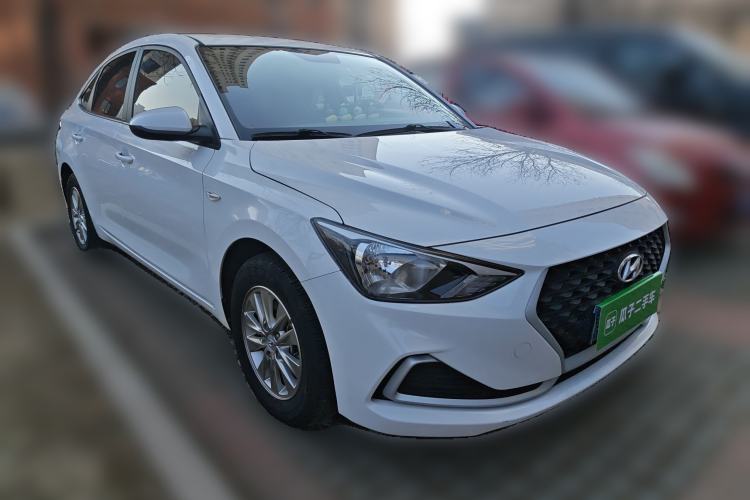 Used Hyundai Celesta 2020 1.6L Automatic GL Enjoyable Edition Front Right 45 Deg