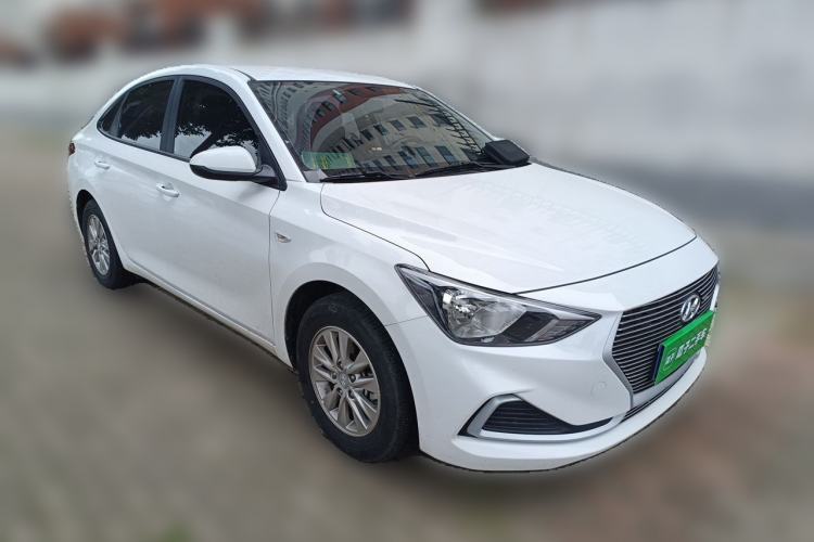 Used Hyundai Celesta 2020 1.6L Automatic GL Enjoyable Edition Front Right 45 Deg
