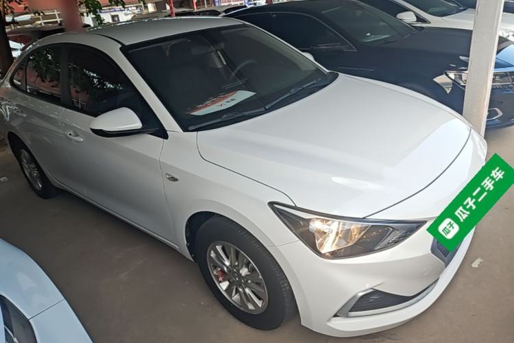 Used Hyundai Celesta 2020 1.6L Automatic GL Enjoyable Edition Front Right 45 Deg