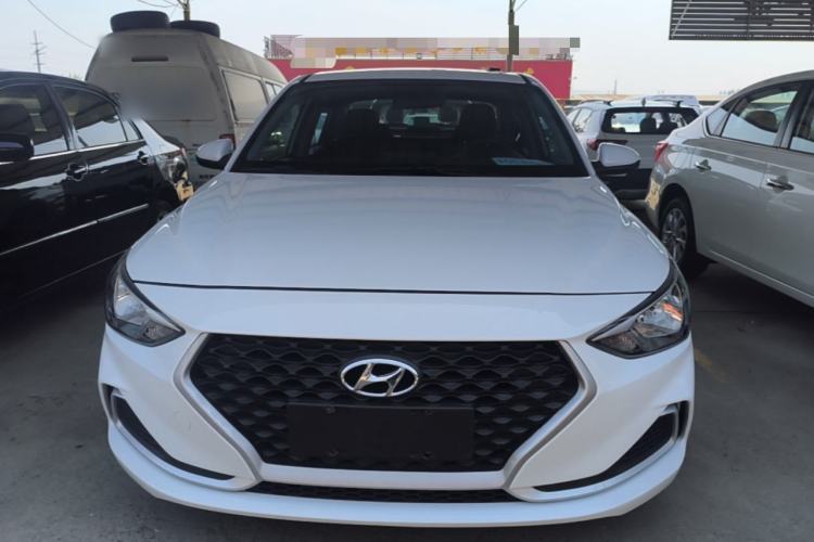 Used Hyundai Celesta 2020 1.6L Automatic GL Enjoyable Edition Front