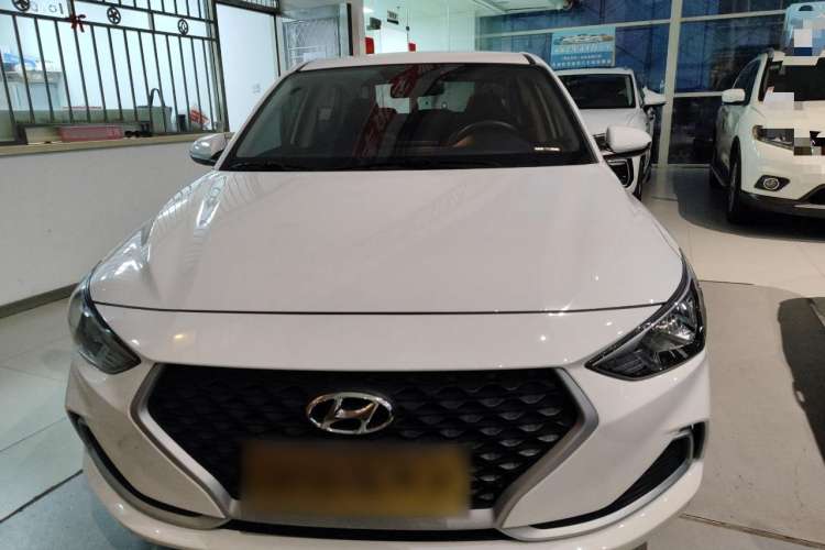 Used Hyundai Celesta 2020 1.6L Automatic GL Enjoyable Edition Front