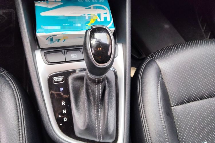 Used Hyundai Celesta 2020 1.6L Automatic GL Enjoyable Edition Gear Lever