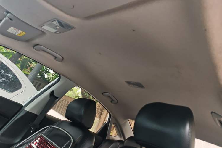 Used Hyundai Celesta 2020 1.6L Automatic GL Enjoyable Edition Headliner