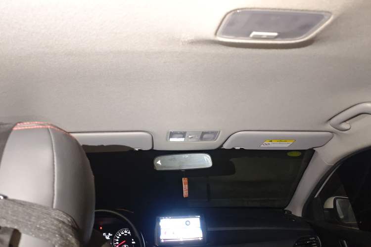 Used Hyundai Celesta 2020 1.6L Automatic GL Enjoyable Edition Headliner