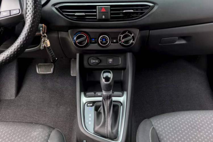 Used Hyundai Celesta 2020 1.6L Automatic GL Enjoyable Edition Headliner