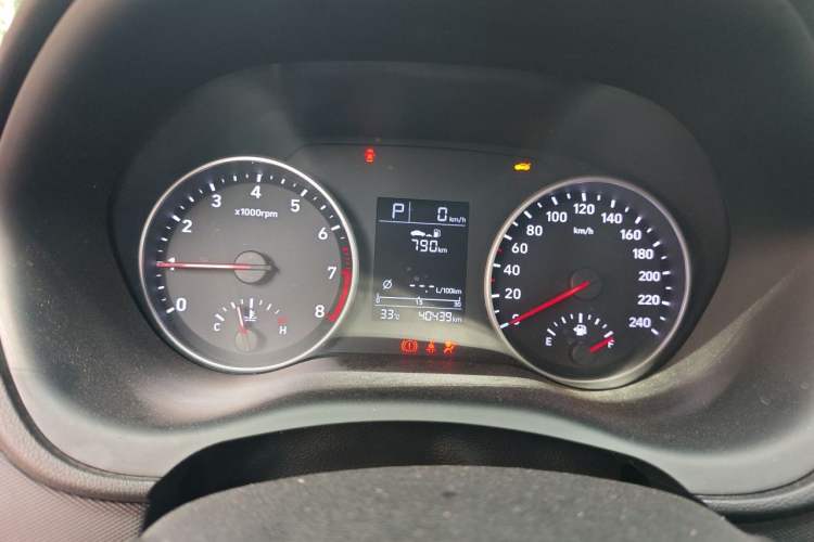 Used Hyundai Celesta 2020 1.6L Automatic GL Enjoyable Edition Instrument Cluster