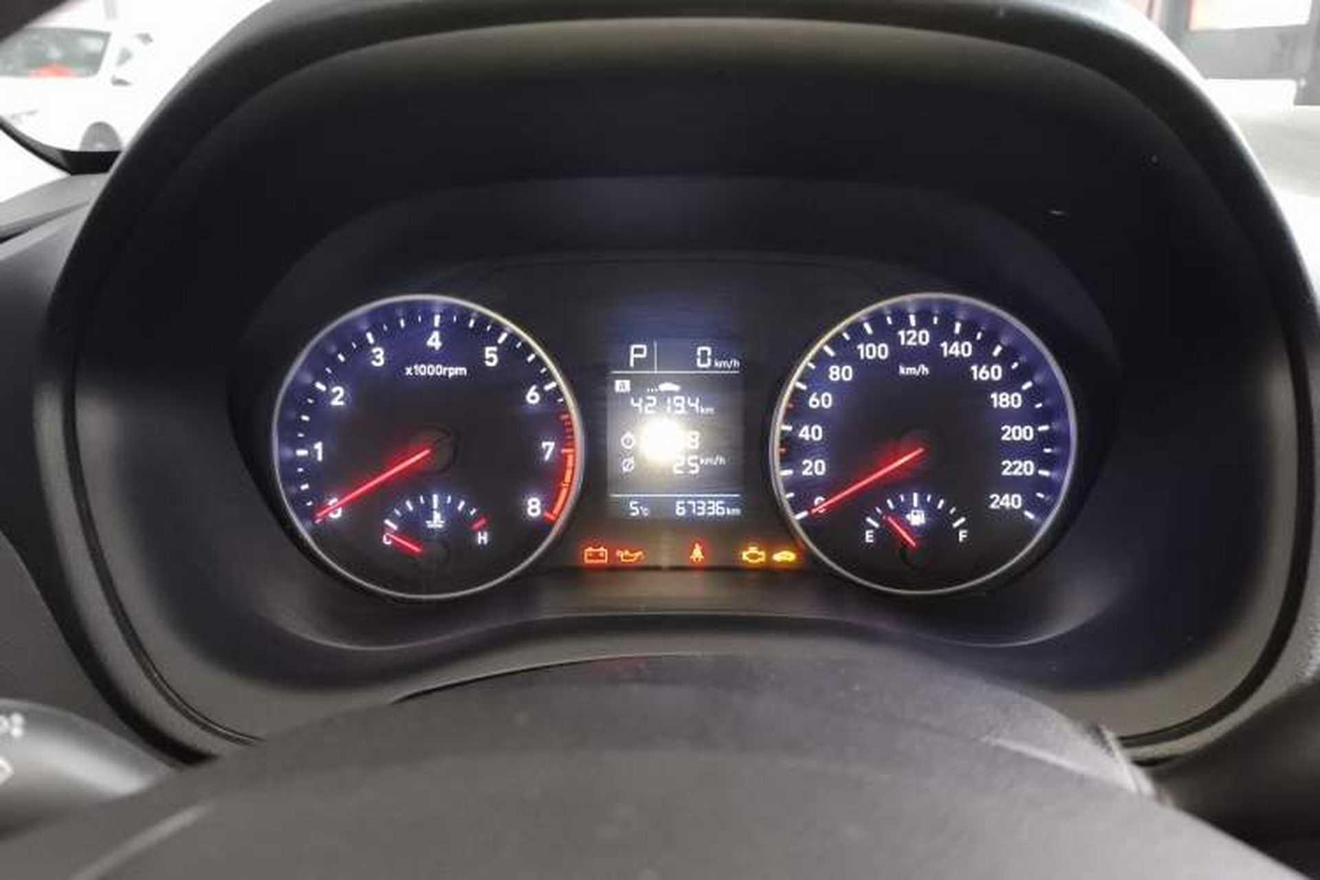 Used Hyundai Celesta 2020 1.6L Automatic GL Enjoyable Edition Instrument Cluster