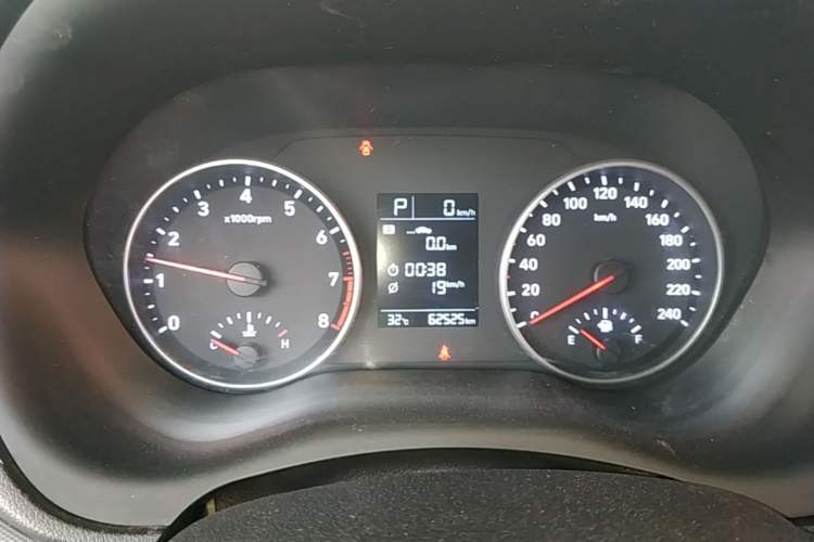 Used Hyundai Celesta 2020 1.6L Automatic GL Enjoyable Edition Instrument Cluster