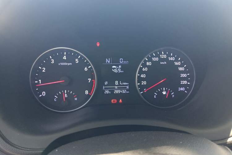 Used Hyundai Celesta 2020 1.6L Automatic GL Enjoyable Edition Instrument Cluster