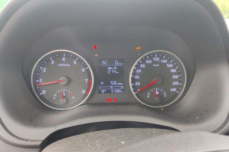 Used Hyundai Celesta 2020 1.6L Automatic GL Enjoyable Edition Instrument Cluster