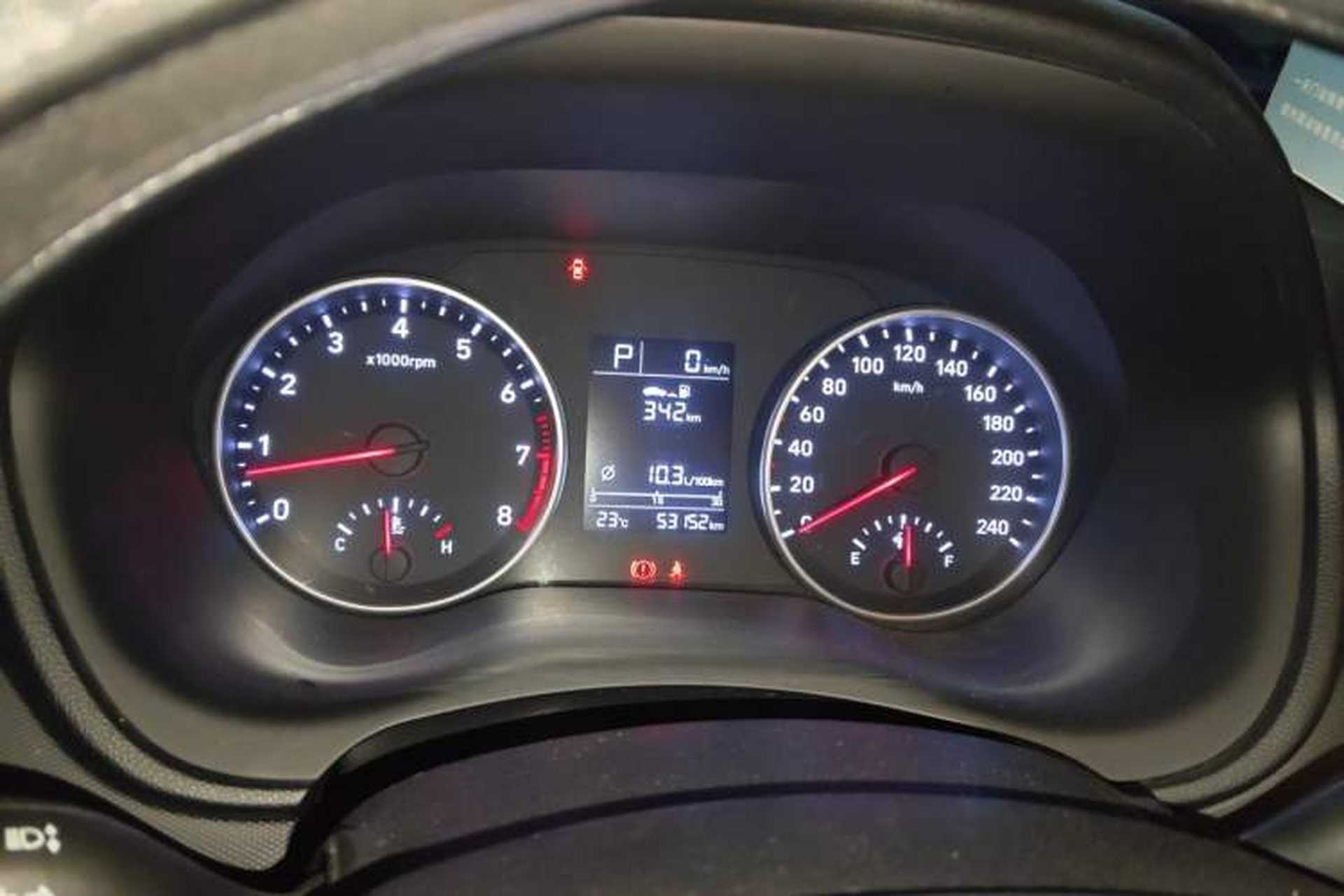 Used Hyundai Celesta 2020 1.6L Automatic GL Enjoyable Edition Instrument Cluster