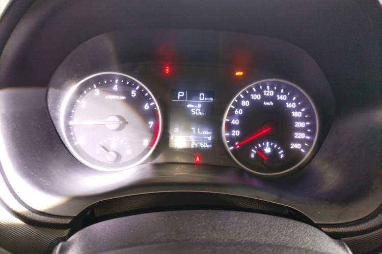 Used Hyundai Celesta 2020 1.6L Automatic GL Enjoyable Edition Instrument Cluster