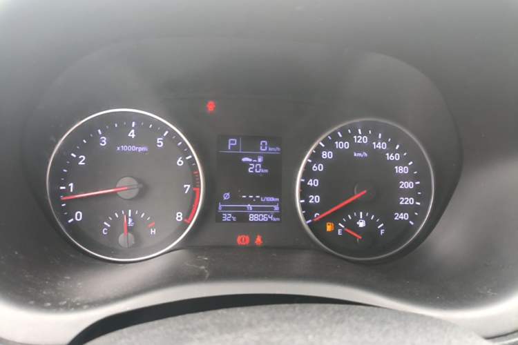 Used Hyundai Celesta 2020 1.6L Automatic GL Enjoyable Edition Instrument Cluster
