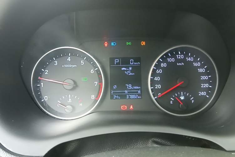 Used Hyundai Celesta 2020 1.6L Automatic GL Enjoyable Edition Instrument Cluster