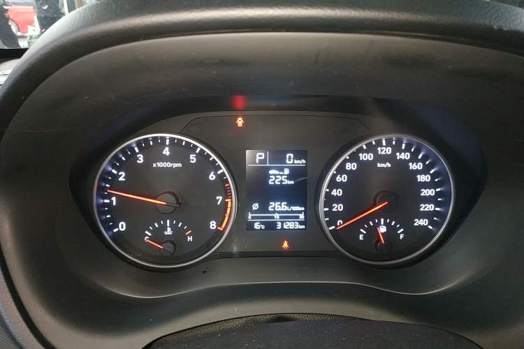 Used Hyundai Celesta 2020 1.6L Automatic GL Enjoyable Edition Instrument Cluster
