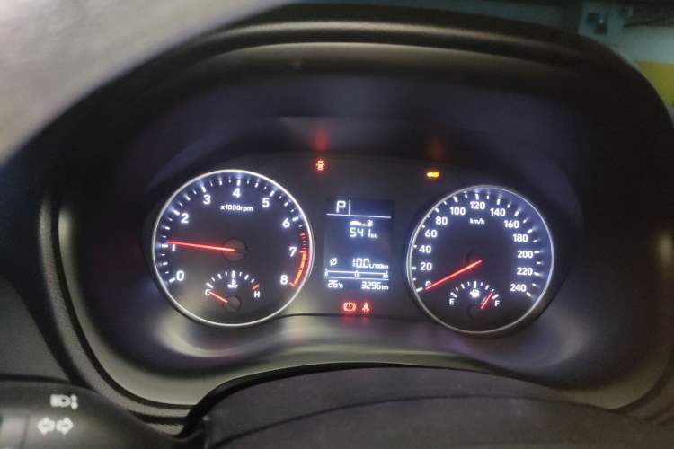 Used Hyundai Celesta 2020 1.6L Automatic GL Enjoyable Edition Instrument Cluster