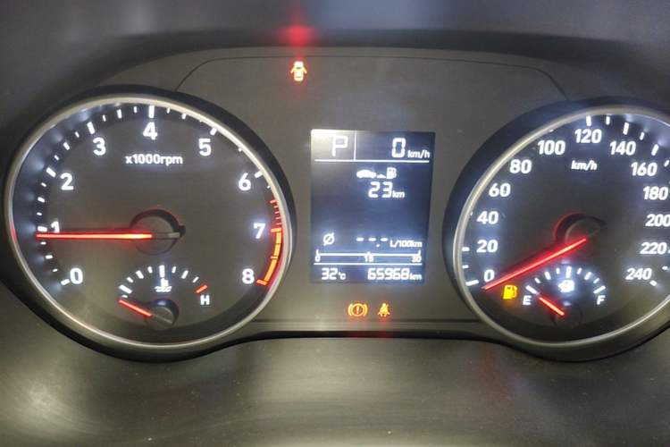 Used Hyundai Celesta 2020 1.6L Automatic GL Enjoyable Edition Instrument Cluster