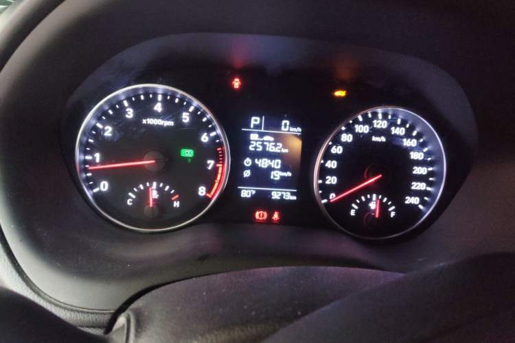 Used Hyundai Celesta 2020 1.6L Automatic GL Enjoyable Edition Instrument Cluster