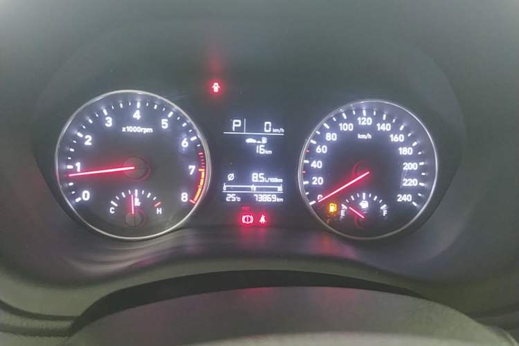 Used Hyundai Celesta 2020 1.6L Automatic GL Enjoyable Edition Instrument Cluster