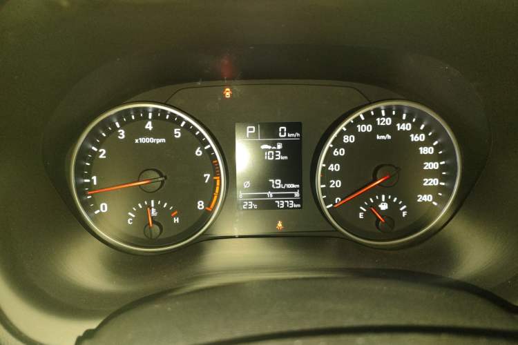 Used Hyundai Celesta 2020 1.6L Automatic GL Enjoyable Edition Instrument Cluster