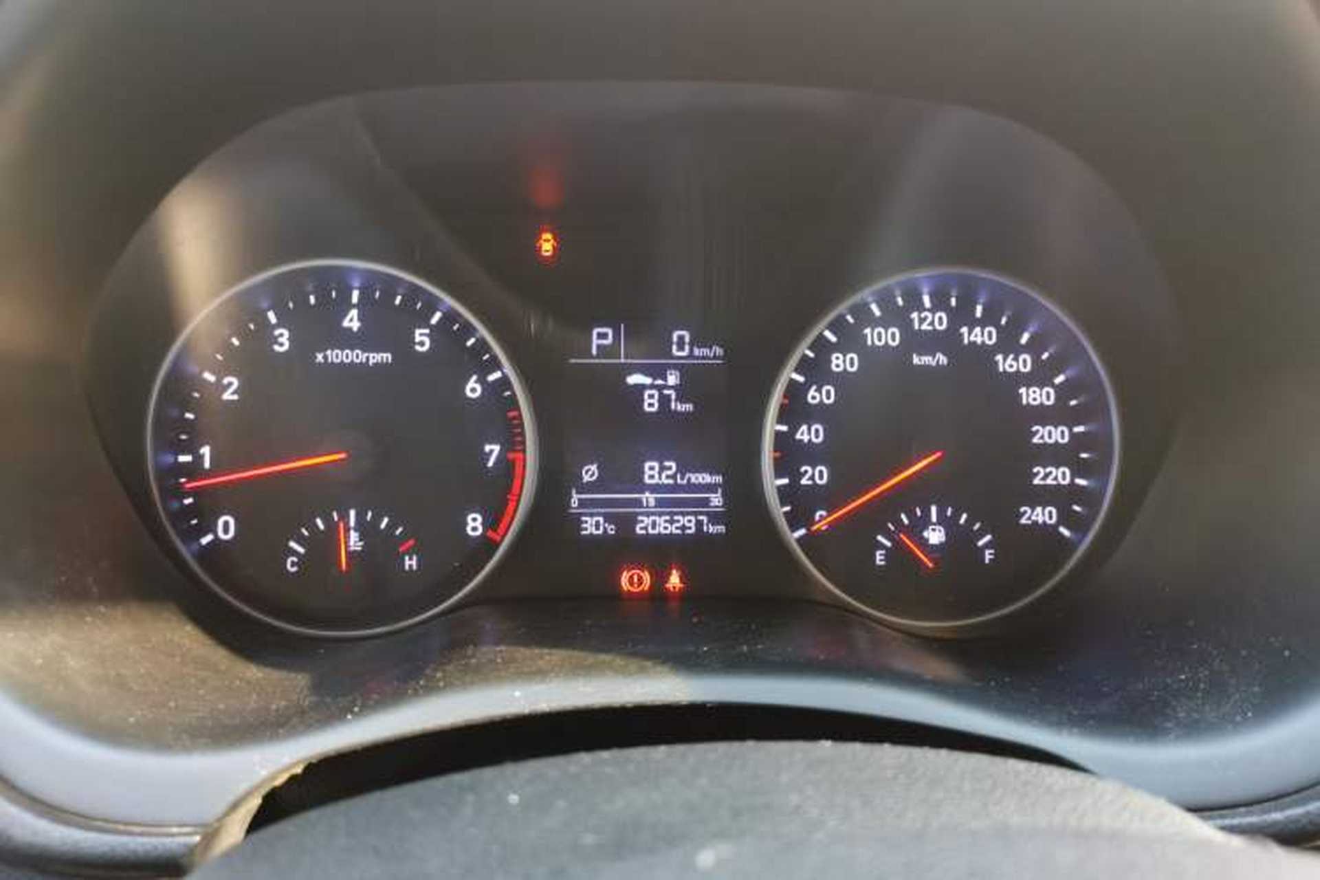 Used Hyundai Celesta 2020 1.6L Automatic GL Enjoyable Edition Instrument Cluster
