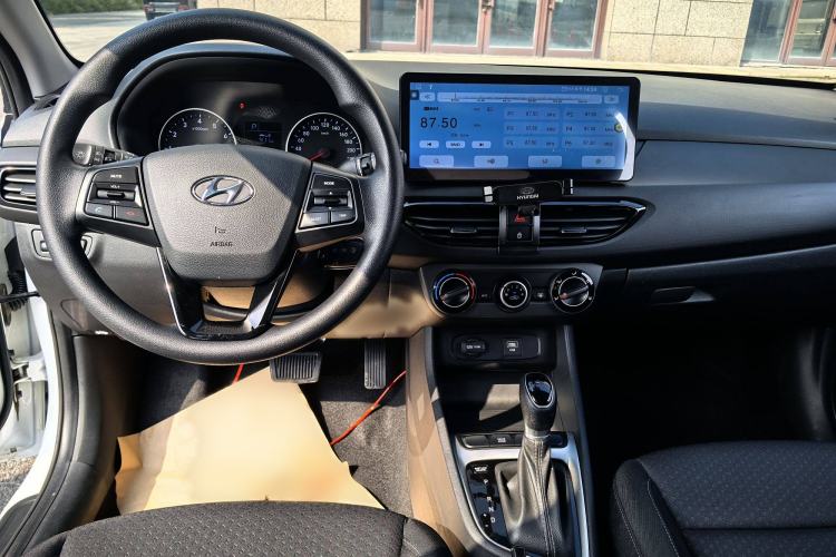 Used Hyundai Celesta 2020 1.6L Automatic GL Enjoyable Edition Interior 1
