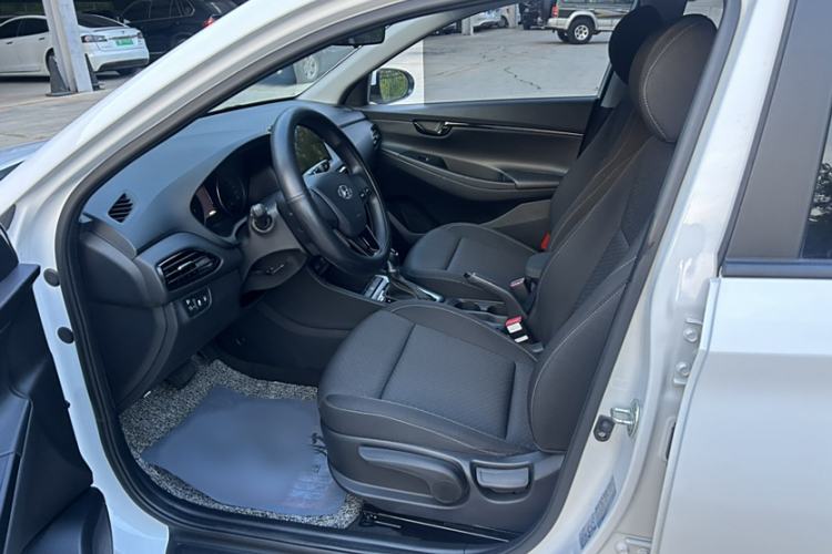 Used Hyundai Celesta 2020 1.6L Automatic GL Enjoyable Edition Interior 1